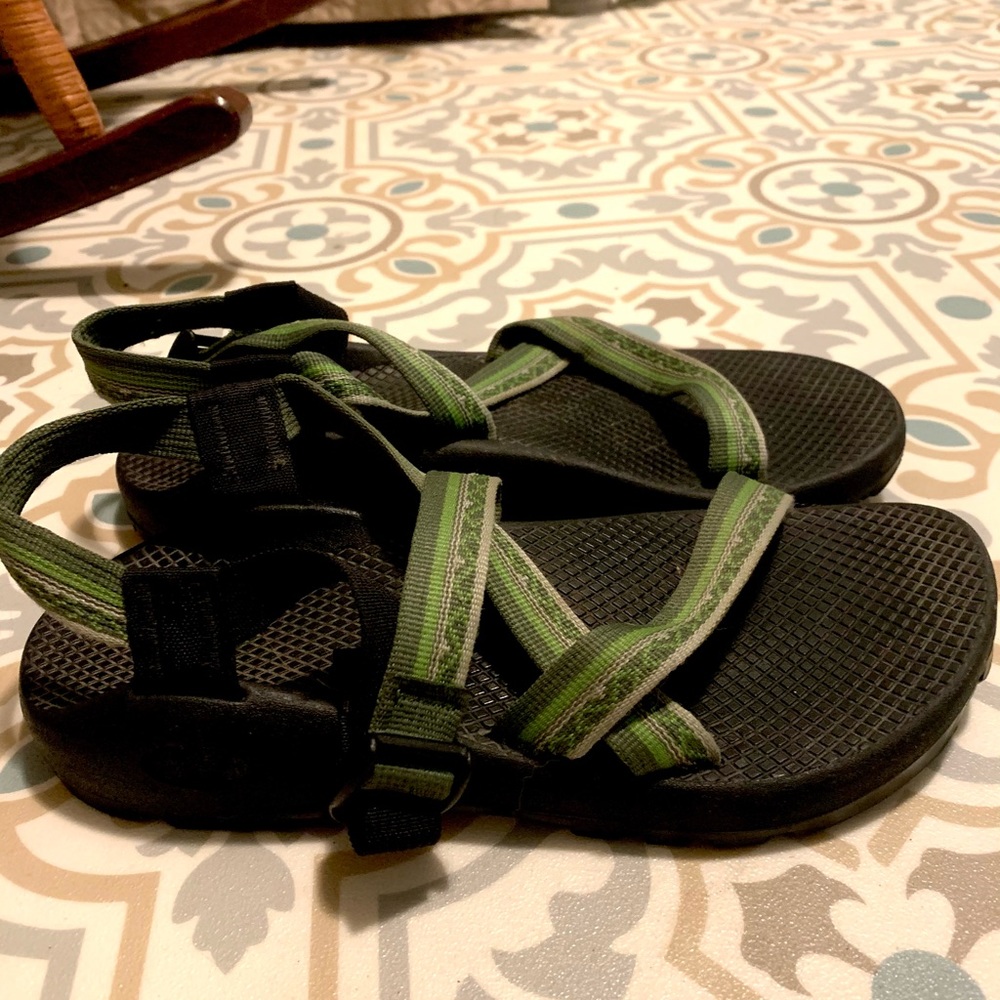 Women’s Size 9 Green Chacos